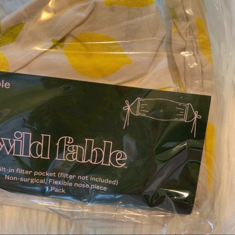 Wild Fable Fabric Mask Lemon Print Interchangeable - Picture 5 of 7